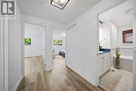 2306 Devon Road Oakville ON L6J 5R4