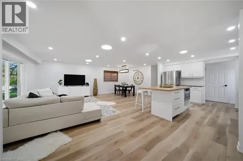 2306 Devon Road Oakville ON L6J 5R4