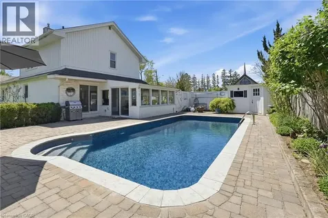 937 Park Avenue West Burlington ON L7T 1N8