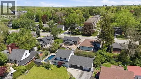 937 Park Avenue West Burlington ON L7T 1N8