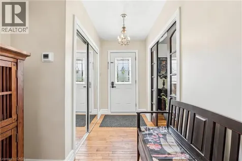 937 Park Avenue West Burlington ON L7T 1N8