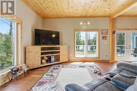 837 Stanrock Road Elliot Lake ON P5A 2S9