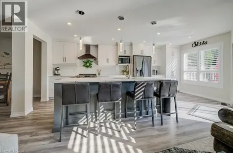 35 Hawkins Drive Cambridge ON N1T 1Z7