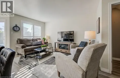35 Hawkins Drive Cambridge ON N1T 1Z7