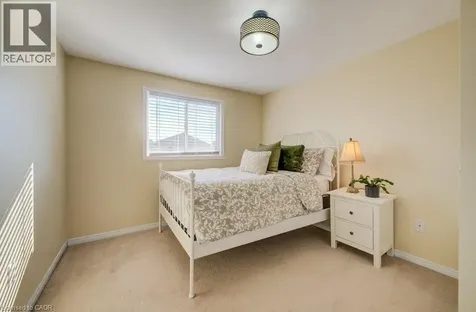 35 Hawkins Drive Cambridge ON N1T 1Z7