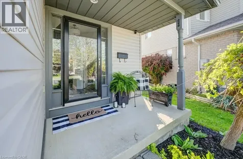 35 Hawkins Drive Cambridge ON N1T 1Z7