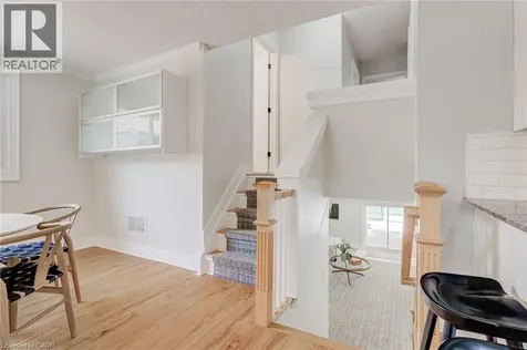 27 Bloomsbury Court Ancaster ON L9G 4L5