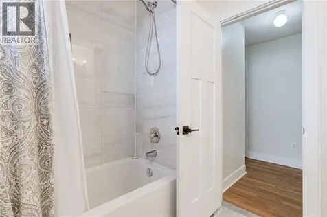 27 Bloomsbury Court Ancaster ON L9G 4L5
