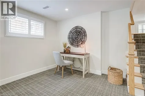 27 Bloomsbury Court Ancaster ON L9G 4L5