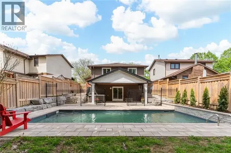 27 Bloomsbury Court Ancaster ON L9G 4L5