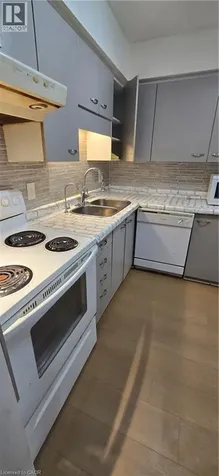 3085 Kingsway Drive Kitchener ON N2C 2P1