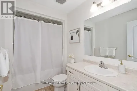 14 Foley Crescent Collingwood ON L9Y 3B7