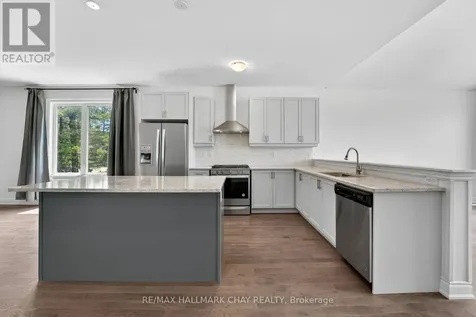 20 62 Street South Wasaga Beach ON L9Z 1V4