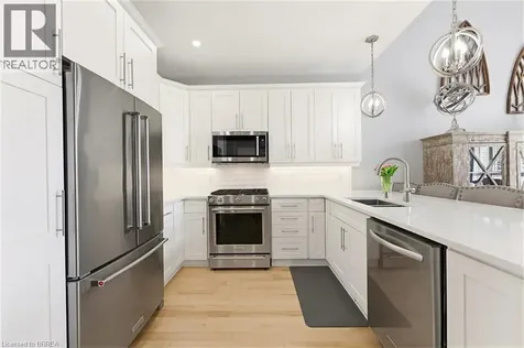 68 Fairview Drive Brantford ON N3R 2W9