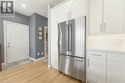 68 Fairview Drive Brantford ON N3R 2W9