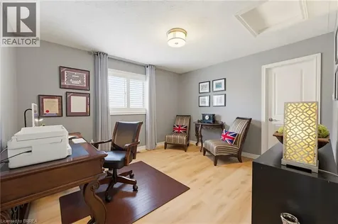 68 Fairview Drive Brantford ON N3R 2W9