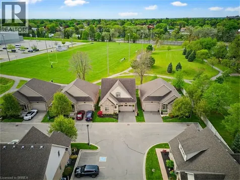 68 Fairview Drive Brantford ON N3R 2W9