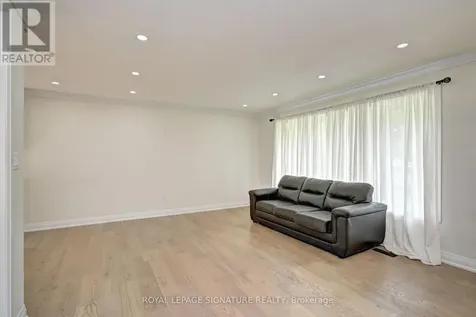 240 Stonybrook Drive Kitchener ON N2M 4M1