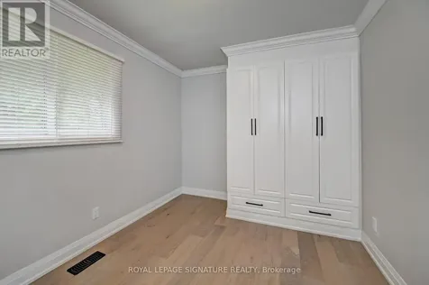 240 Stonybrook Drive Kitchener ON N2M 4M1