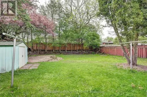 240 Stonybrook Drive Kitchener ON N2M 4M1