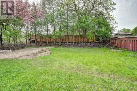 240 Stonybrook Drive Kitchener ON N2M 4M1