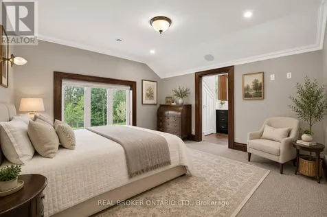 353 Sulphur Springs Road Hamilton ON L9G 4T7
