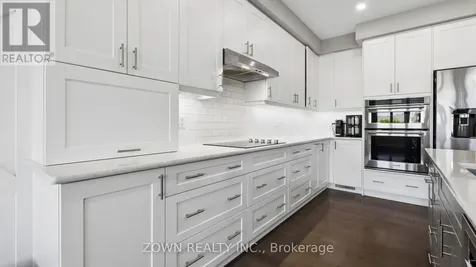 626 Sora Way Ottawa ON K1T 0N7