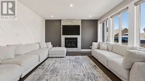 626 Sora Way Ottawa ON K1T 0N7
