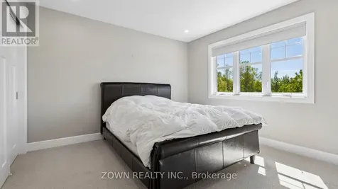 626 Sora Way Ottawa ON K1T 0N7