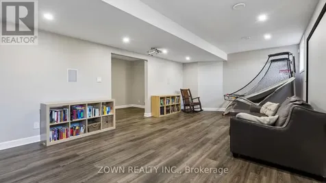 626 Sora Way Ottawa ON K1T 0N7