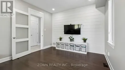 626 Sora Way Ottawa ON K1T 0N7