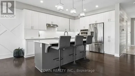 626 Sora Way Ottawa ON K1T 0N7