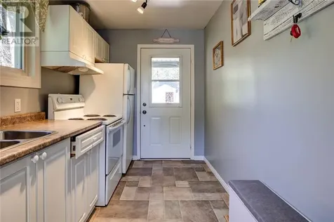 230 Lake Road St. Charles ON P0M 2W0