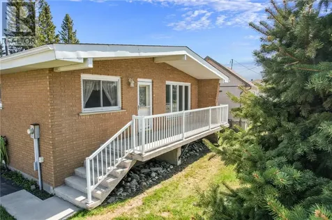 2337 Emily Street Sudbury ON P3A 2K9