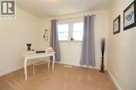 33 Burwell Avenue Stoney Creek ON L8G 3L8