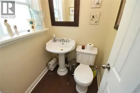 33 Burwell Avenue Stoney Creek ON L8G 3L8