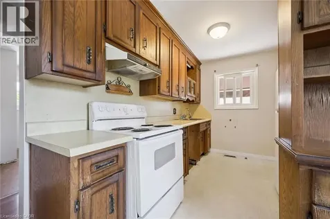 190 Vanier Drive Kitchener ON N2C 1J7