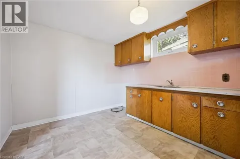 190 Vanier Drive Kitchener ON N2C 1J7