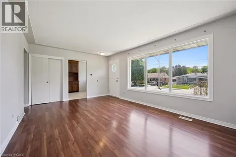 190 Vanier Drive Kitchener ON N2C 1J7