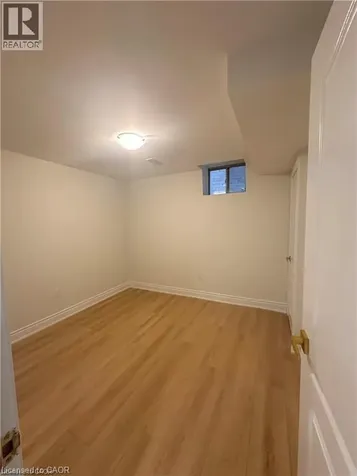 88 Scarletwood Street Hamilton ON L8J 0K8