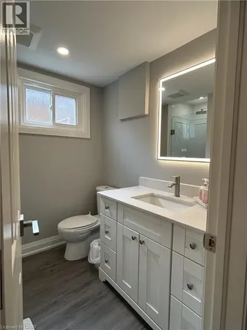 4258 Longmoor Avenue Burlington ON L7L 4Z9