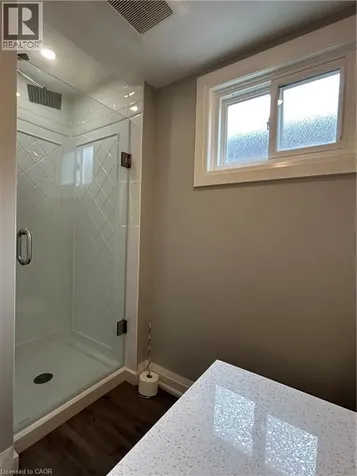 4258 Longmoor Avenue Burlington ON L7L 4Z9