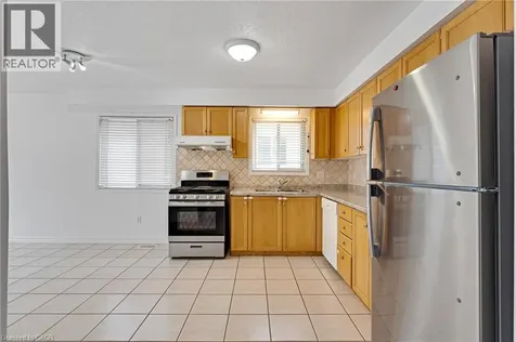 359 Highbrook Crescent Kitchener ON N2E 3P5