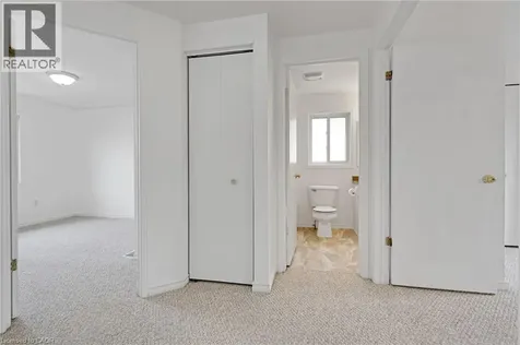 359 Highbrook Crescent Kitchener ON N2E 3P5