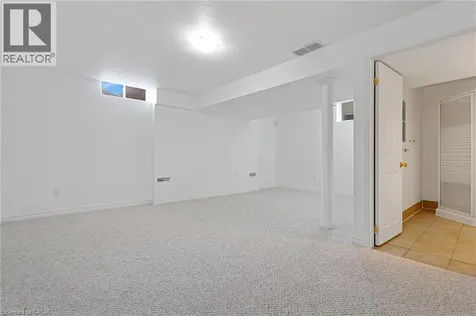 359 Highbrook Crescent Kitchener ON N2E 3P5