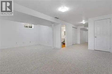 359 Highbrook Crescent Kitchener ON N2E 3P5