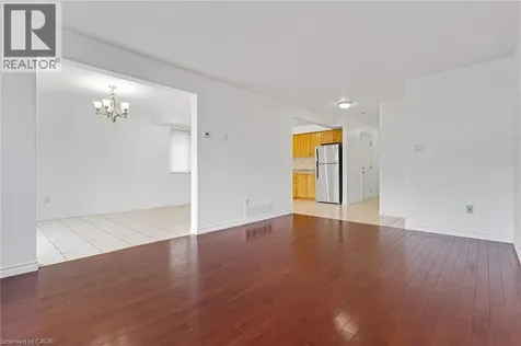 359 Highbrook Crescent Kitchener ON N2E 3P5