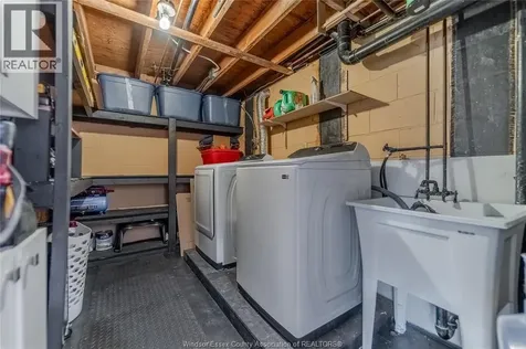 5523 Empress Street Windsor ON N8T 3B2
