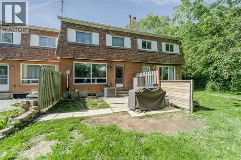 5523 Empress Street Windsor ON N8T 3B2