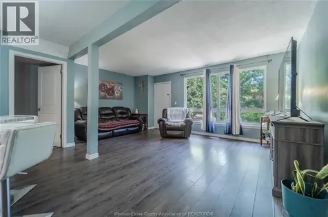 5523 Empress Street Windsor ON N8T 3B2